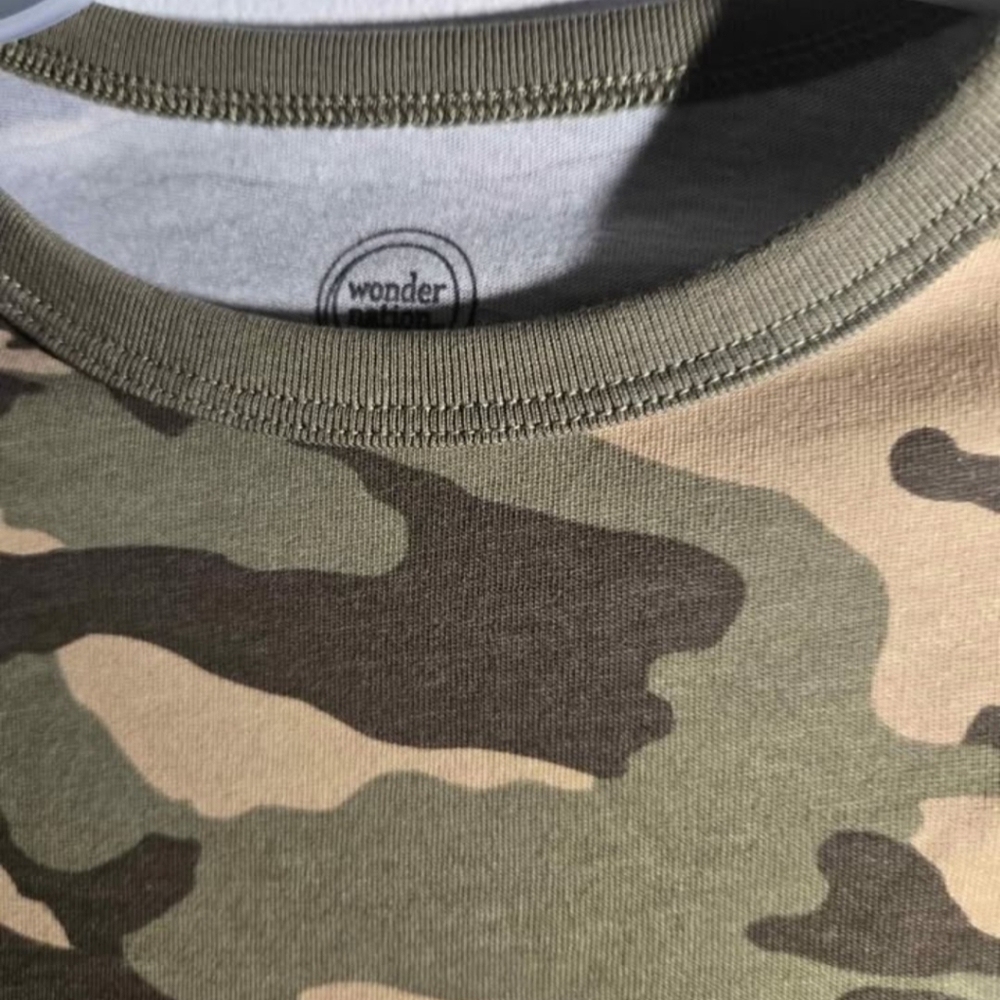 Kids Camo Long Sleeve Shirt-Small - Picture 3 of 5